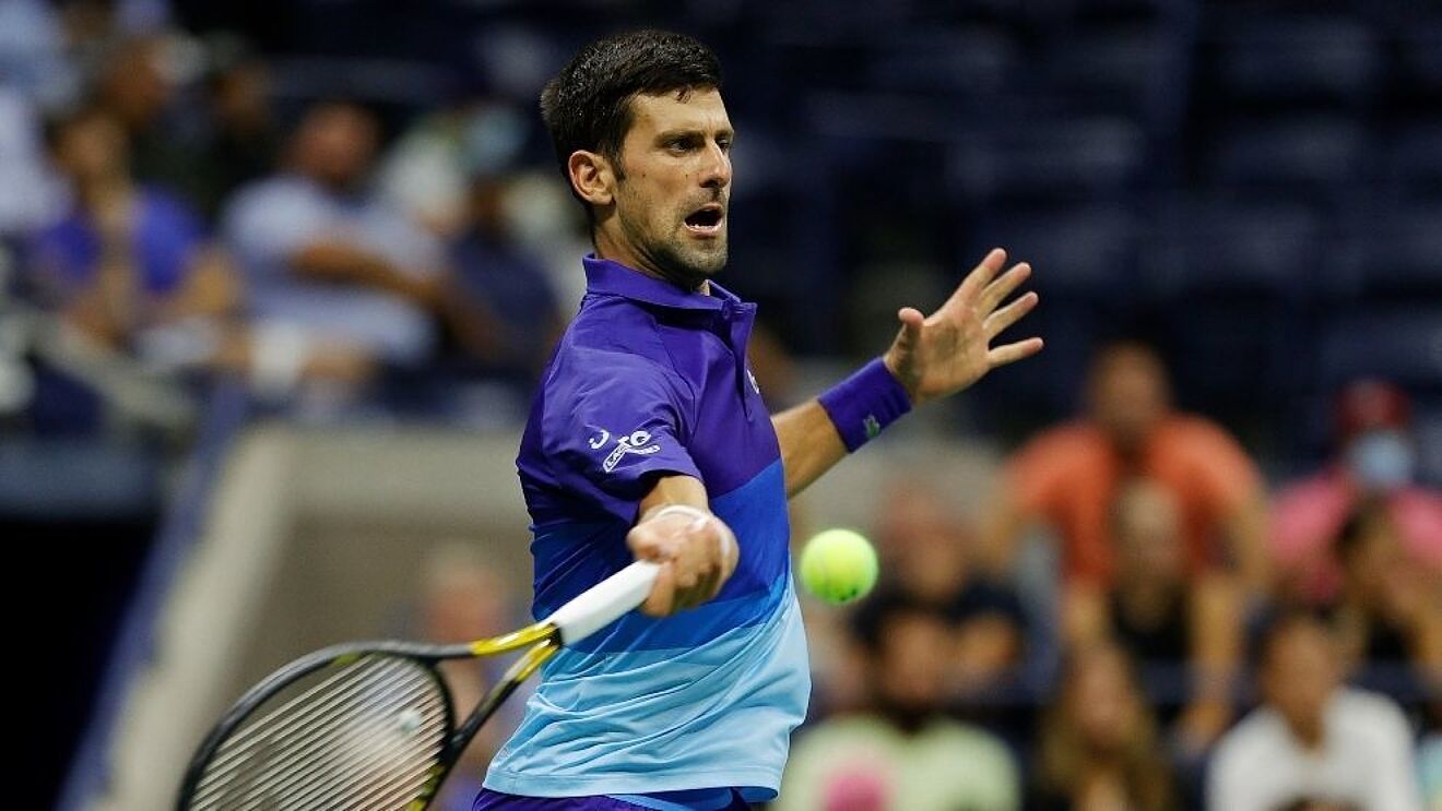 Novak Djokovic chiến thắng đối thủ dễ dàng và bước vào vòng ba US Open