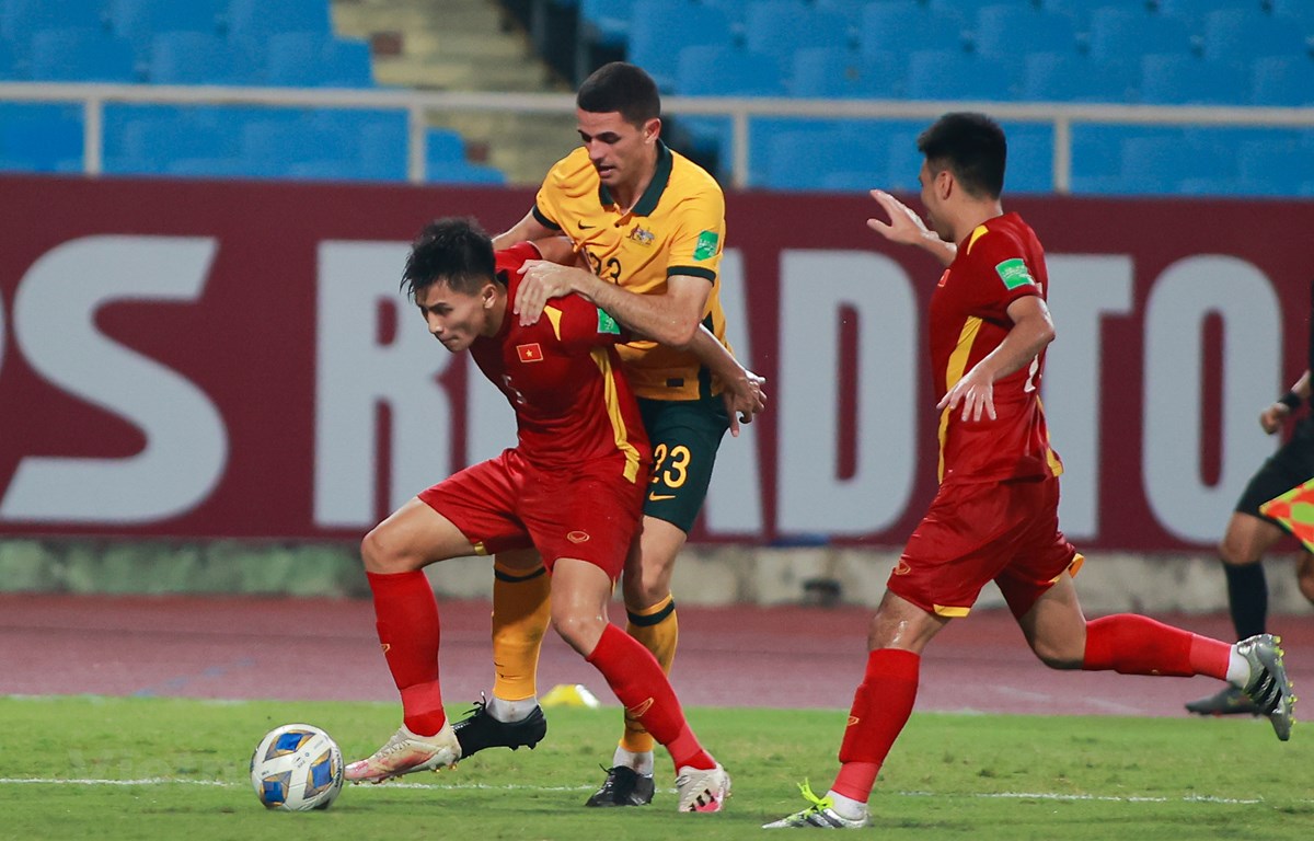 Nỗ lực của đội tuyển Việt Nam trước Australia